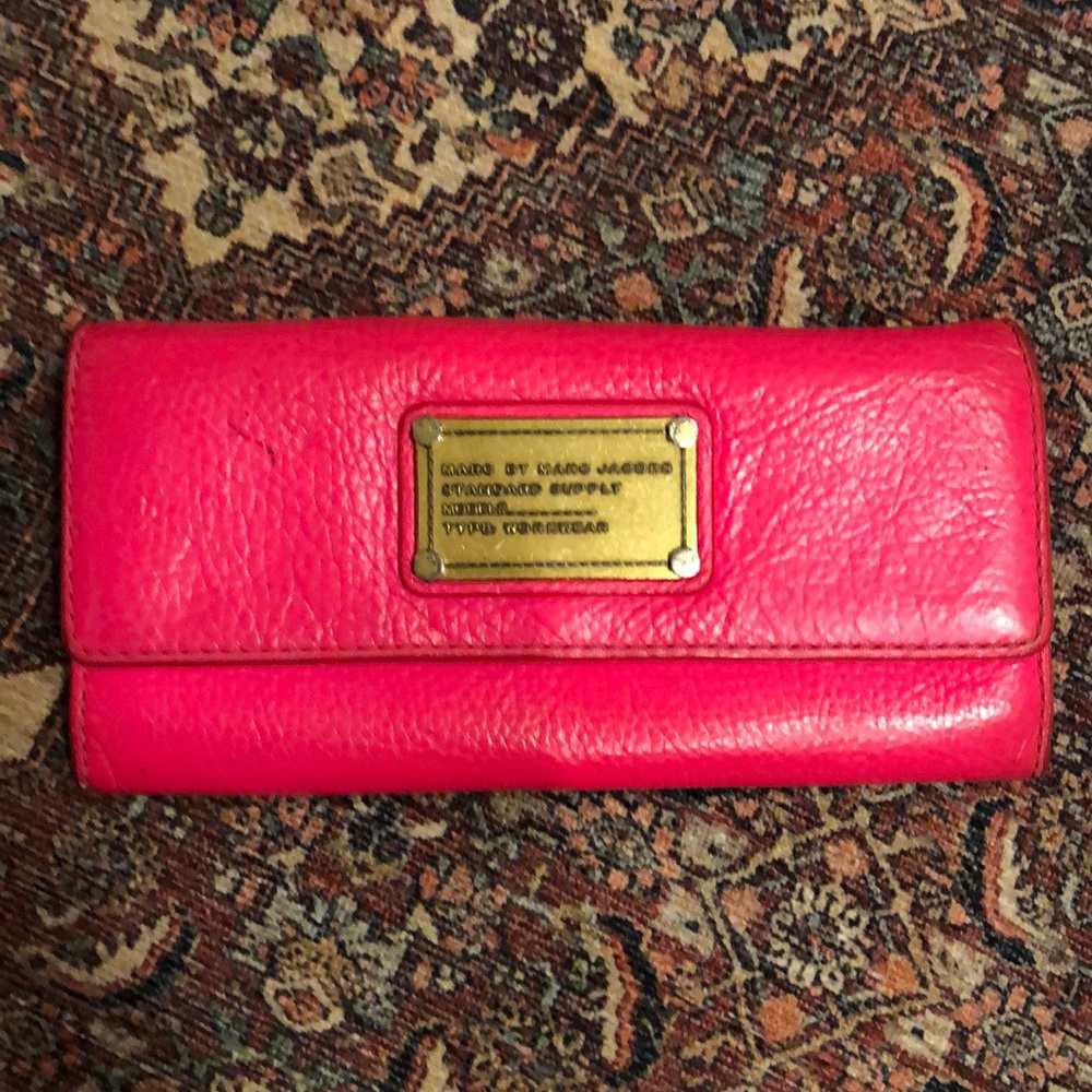 Marc by Marc Jacobs neon pink wallet
